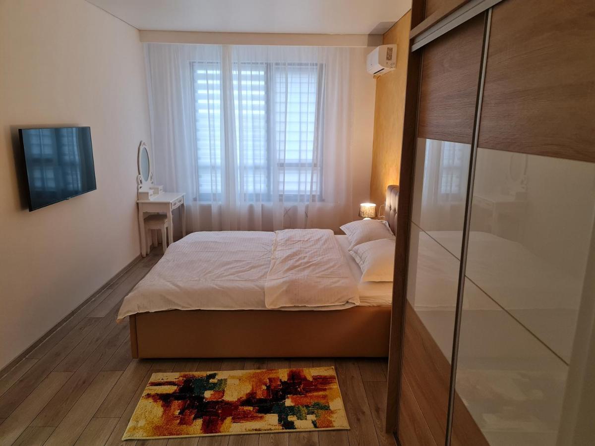 Eva Apartament Apartment Galaţi Екстериор снимка